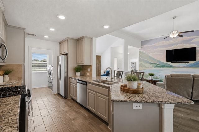 14498 County Road 274, Somerville, TX 77879