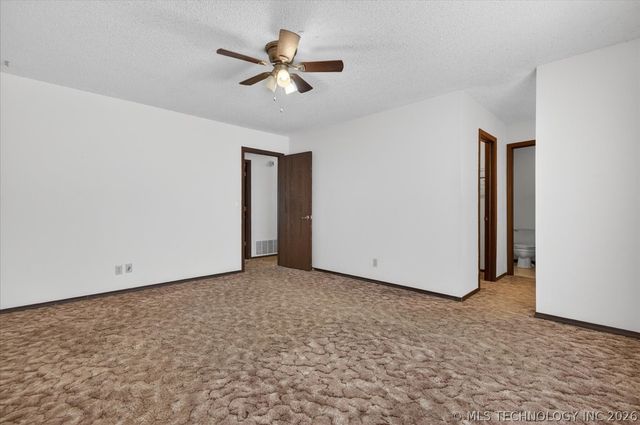 520 Carol Road, Bartlesville, OK 74003