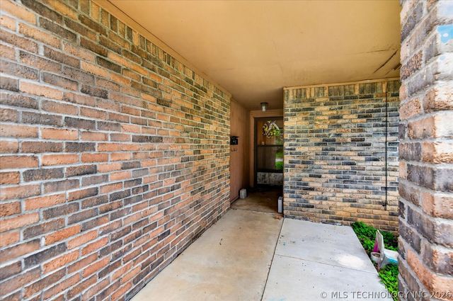 520 Carol Road, Bartlesville, OK 74003