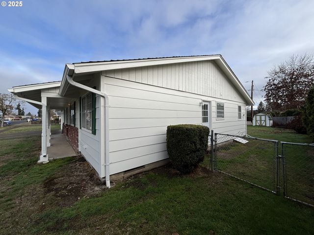 4546 46TH Ave Ne, Salem, OR 97305