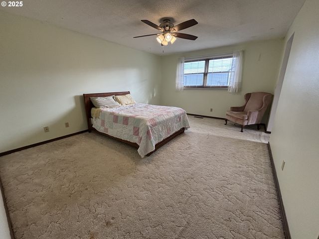 4546 46TH Ave Ne, Salem, OR 97305