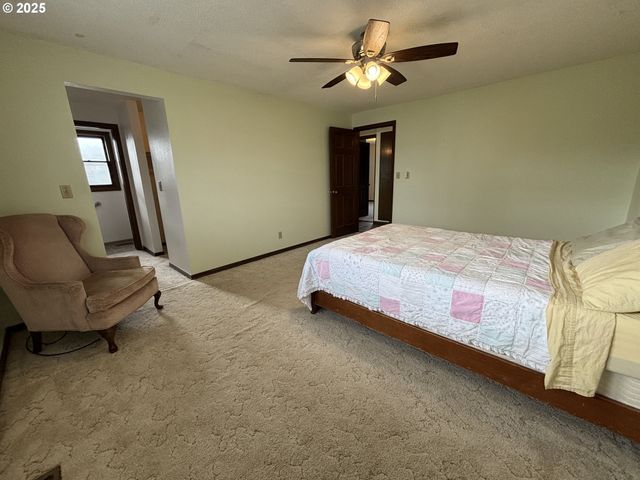 4546 46TH Ave Ne, Salem, OR 97305