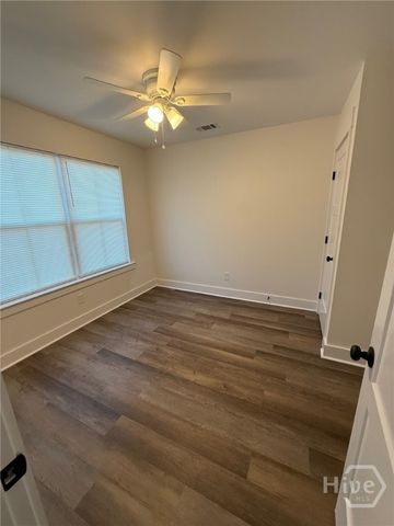 7 Helmken Street, Savannah, GA 31404