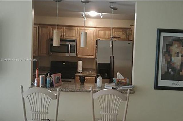 400 Leslie Dr 224, Hallandale Beach, FL 33009