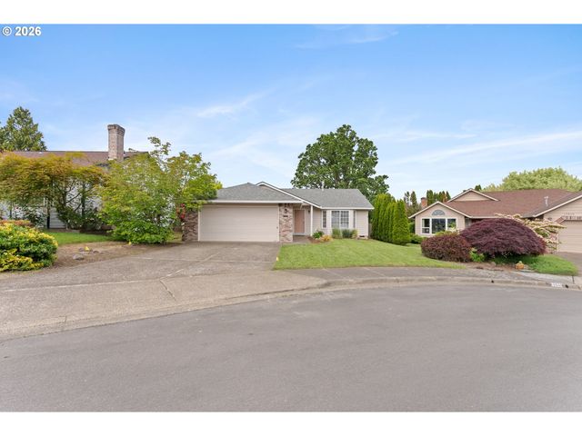 17527 Sw MCKNIGHT Ln, Beaverton, OR 97006