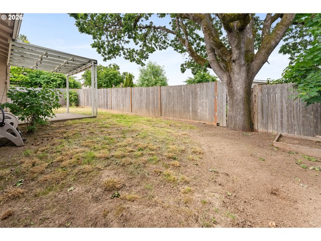 17527 Sw MCKNIGHT Ln, Beaverton, OR 97006