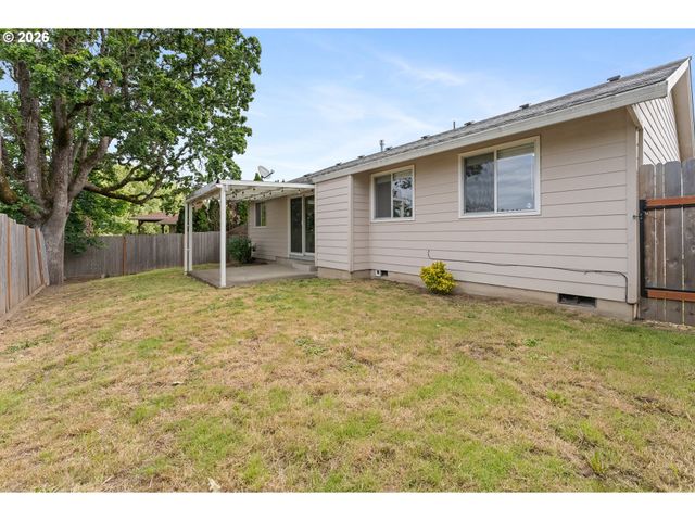 17527 Sw MCKNIGHT Ln, Beaverton, OR 97006