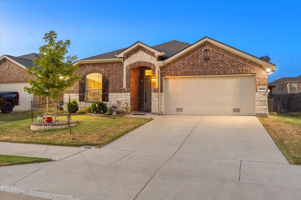 14632 Sundog Way, Fort Worth, TX 76052 — exterior