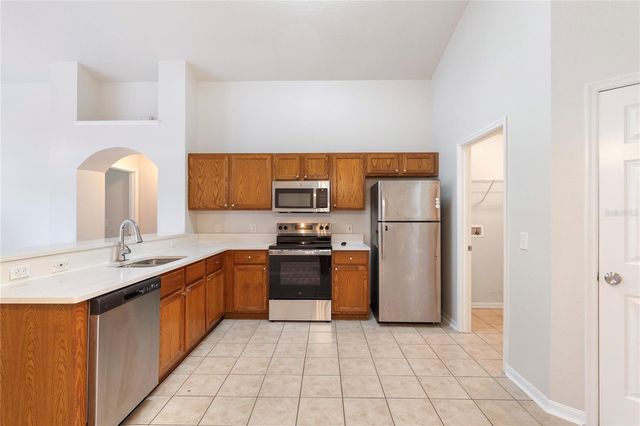 6912 JAMESTOWN MANOR DRIVE, Riverview, FL 33578