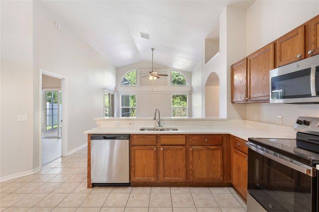6912 JAMESTOWN MANOR DRIVE, Riverview, FL 33578