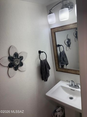 2284 W Paseo Cielo, Tucson, AZ 85742