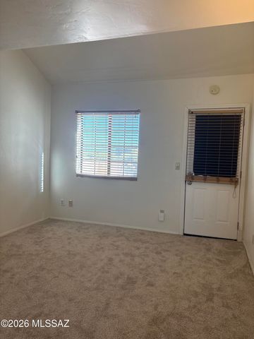 2284 W Paseo Cielo, Tucson, AZ 85742