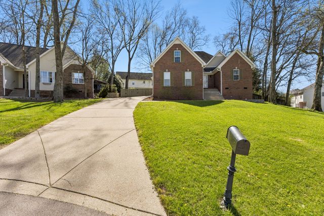 1615 Pacer Ct, Spring Hill, TN 37174