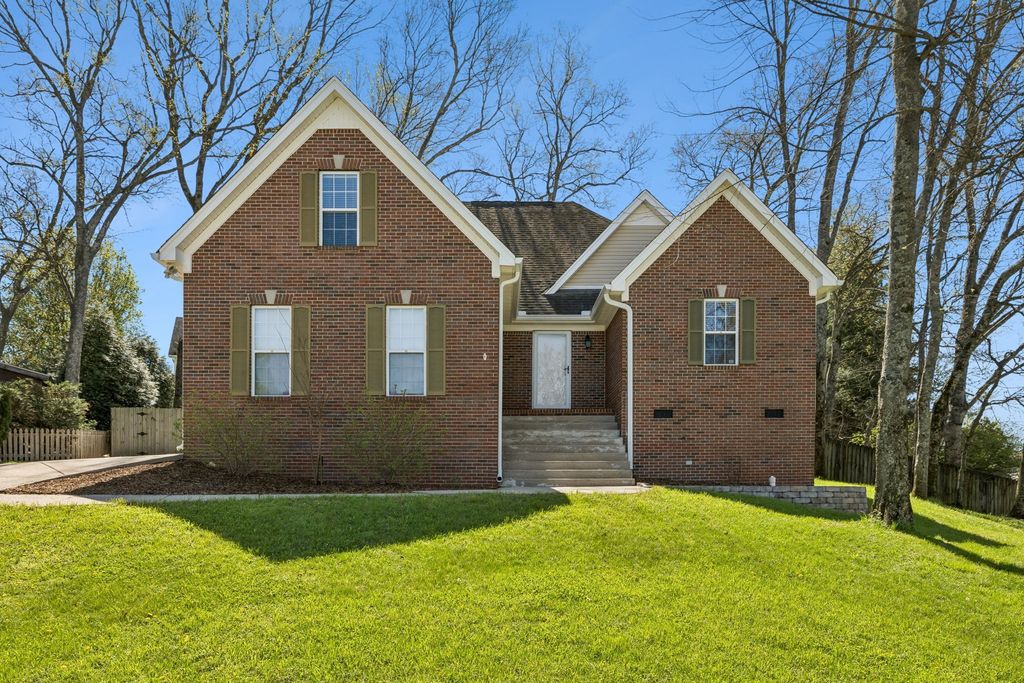 1615 Pacer Ct, Spring Hill, TN 37174
