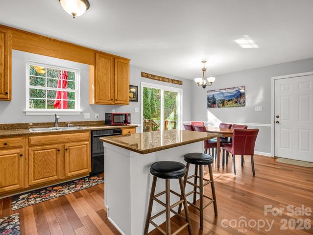 108 Nuthatch Trace, Brevard, NC 28712