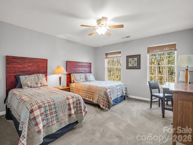 108 Nuthatch Trace, Brevard, NC 28712