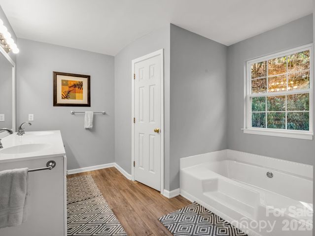 108 Nuthatch Trace, Brevard, NC 28712