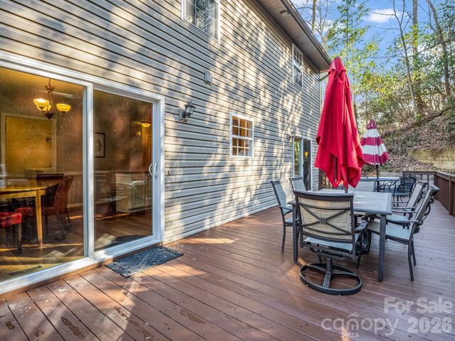 108 Nuthatch Trace, Brevard, NC 28712