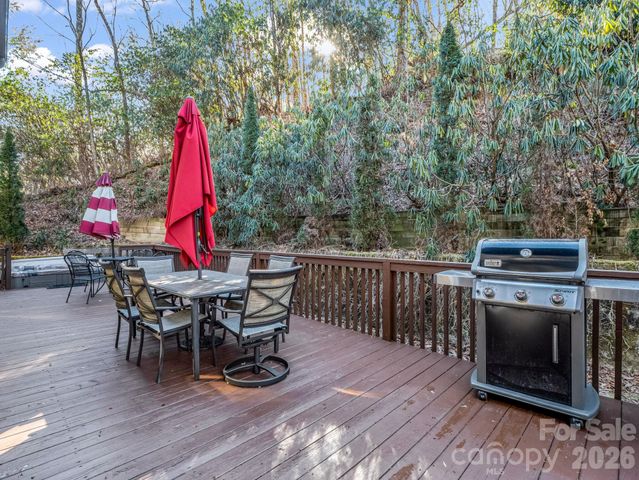 108 Nuthatch Trace, Brevard, NC 28712