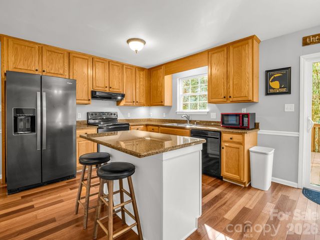 108 Nuthatch Trace, Brevard, NC 28712
