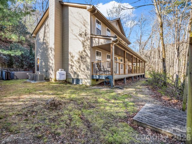 108 Nuthatch Trace, Brevard, NC 28712