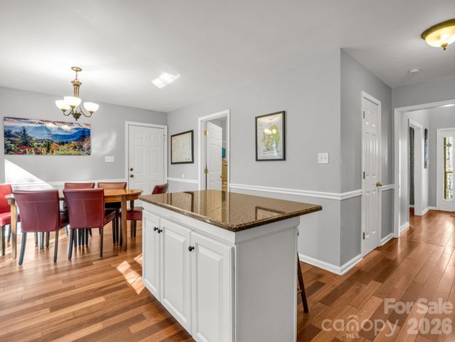 108 Nuthatch Trace, Brevard, NC 28712