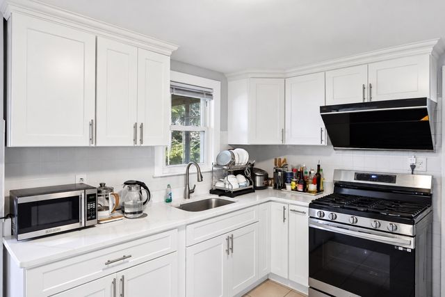 57 Safford St, Quincy, MA 02170