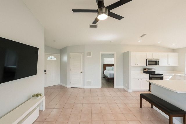 1106 Swan Lake Circle, Port St. Lucie, Port St Lucie, FL 34986