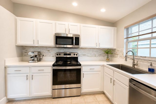 1106 Swan Lake Circle, Port St. Lucie, Port St Lucie, FL 34986