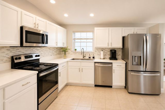 1106 Swan Lake Circle, Port St. Lucie, Port St Lucie, FL 34986