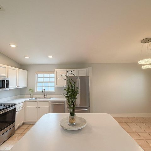 1106 Swan Lake Circle, Port St. Lucie, Port St Lucie, FL 34986