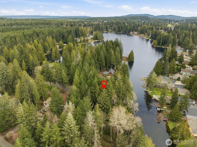 110 E Westlake Way, Allyn, WA 98524