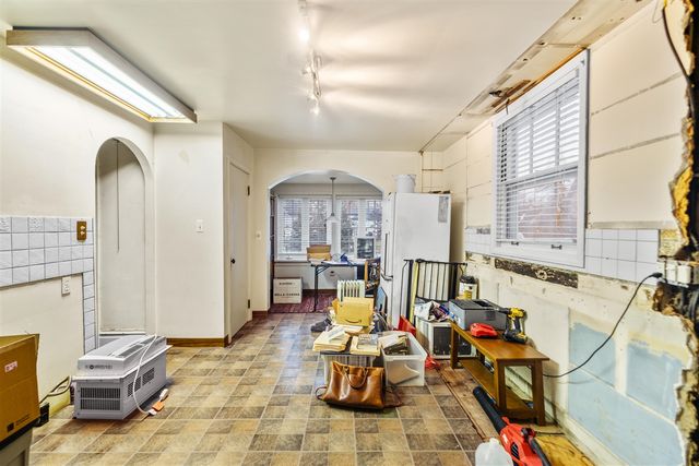65 S Howell Street, Hillsdale, MI 49242