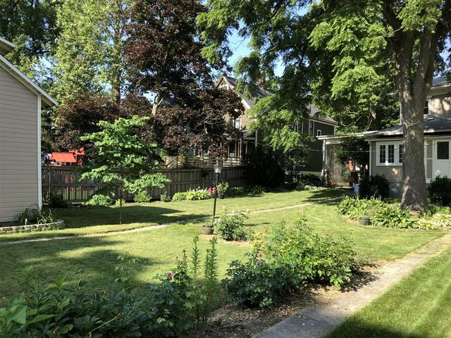 65 S Howell Street, Hillsdale, MI 49242