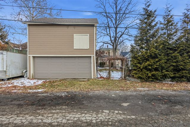 65 S Howell Street, Hillsdale, MI 49242
