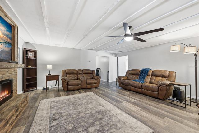 917 SW 2ND AVENUE, Trenton, FL 32693