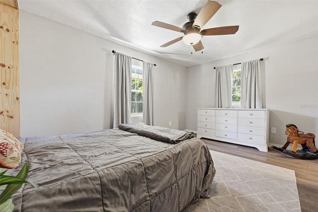 917 SW 2ND AVENUE, Trenton, FL 32693