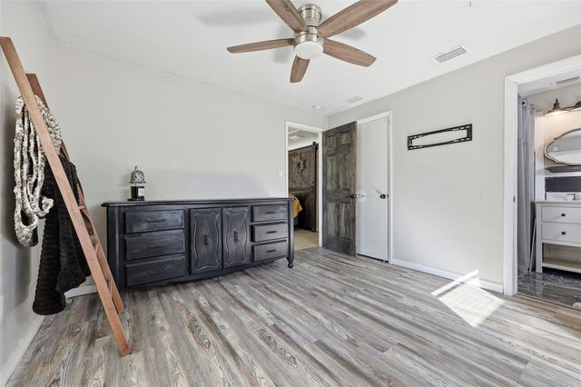 917 SW 2ND AVENUE, Trenton, FL 32693