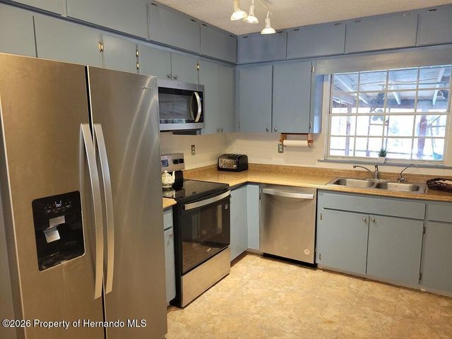 34307 Shaffer Drive, Dade City, FL 33523