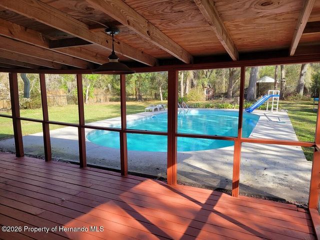 34307 Shaffer Drive, Dade City, FL 33523