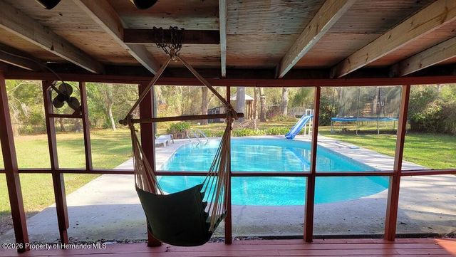 34307 Shaffer Drive, Dade City, FL 33523