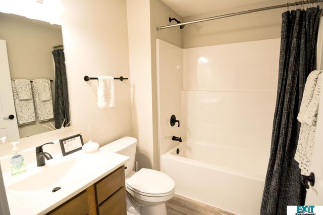 2550 Tupelo Lane, Lincoln, NE 68520