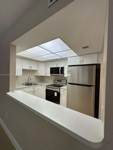 5530 NW 44th Street 308C, Lauderhill, FL 33319