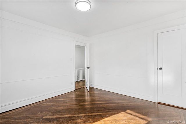 161-36 Grand Central Parkway, Jamaica Hills, NY 11432