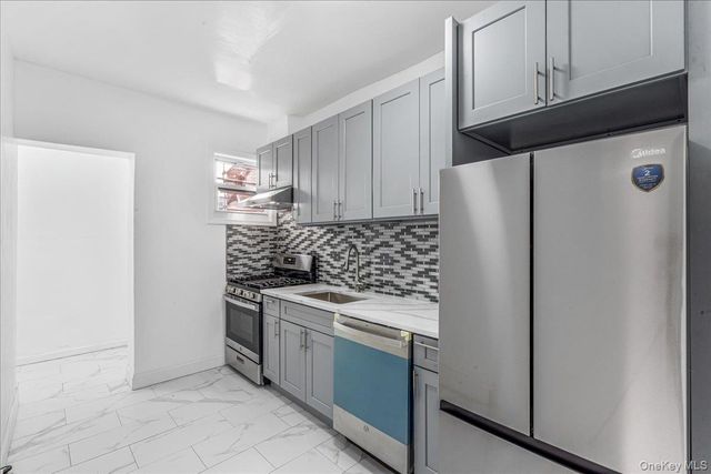 161-36 Grand Central Parkway, Jamaica Hills, NY 11432