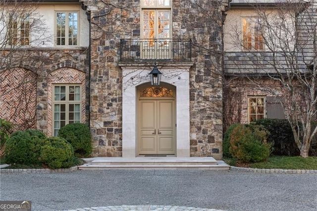 4380 Harris Trail NW, Atlanta, GA 30327