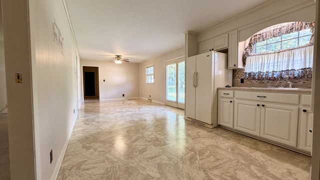 229 Robin Hood Rd, Pulaski, TN 38478