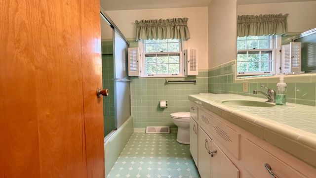229 Robin Hood Rd, Pulaski, TN 38478