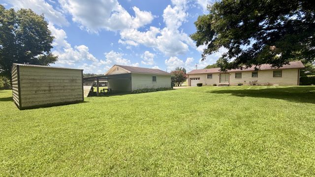 229 Robin Hood Rd, Pulaski, TN 38478