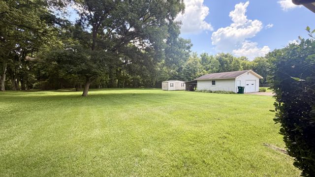 229 Robin Hood Rd, Pulaski, TN 38478